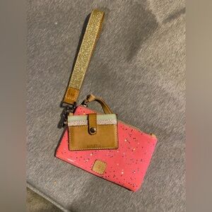 Super cute wallet, perfect for shopping